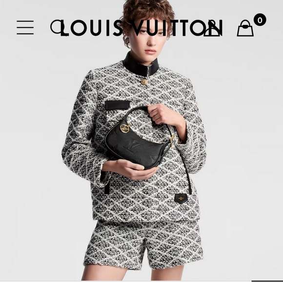 New! M82391 Louis Vuitton Mini Moon🌙 in Gold/Black - Picture 4 of 8